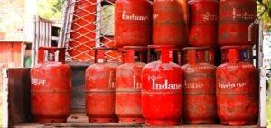 Read more about the article LPG Price Update: Commercial Cylinder Rates Drop by ₹41 from April 1